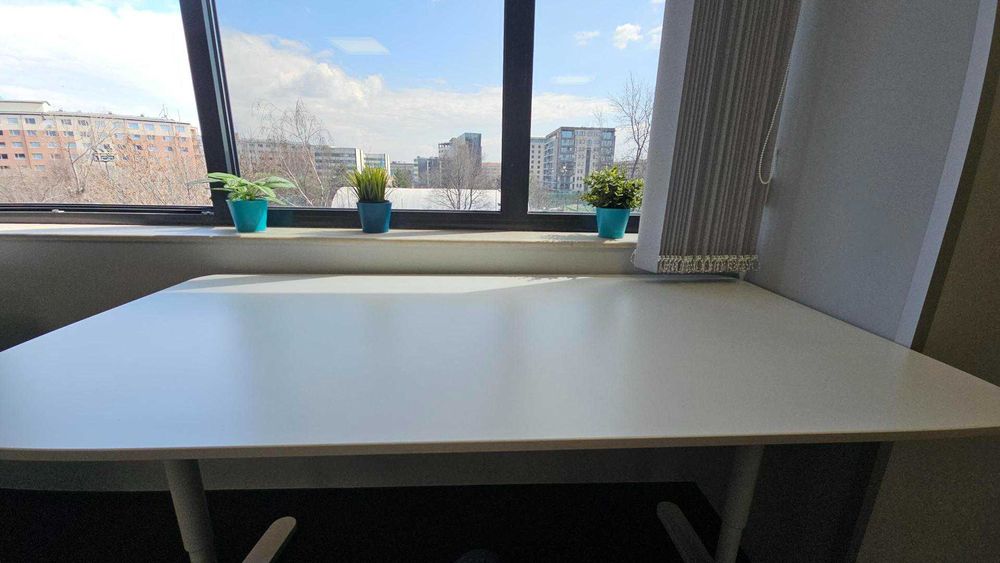 Офис бюро IKEA BEKANT 160x80 см — бяло