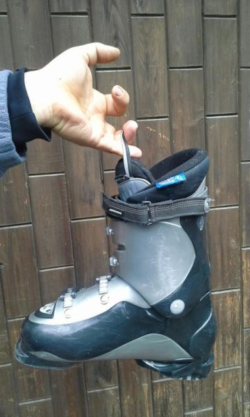 ски обувки ATOMIC