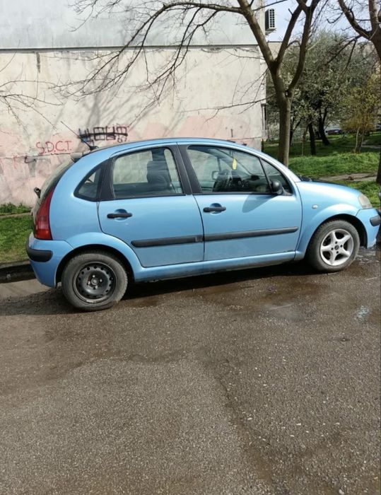 Продавам Citroen C3