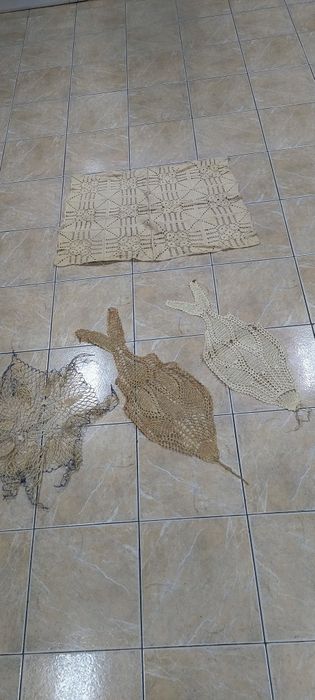 Покривки,карета и подложки плетени на една кука!