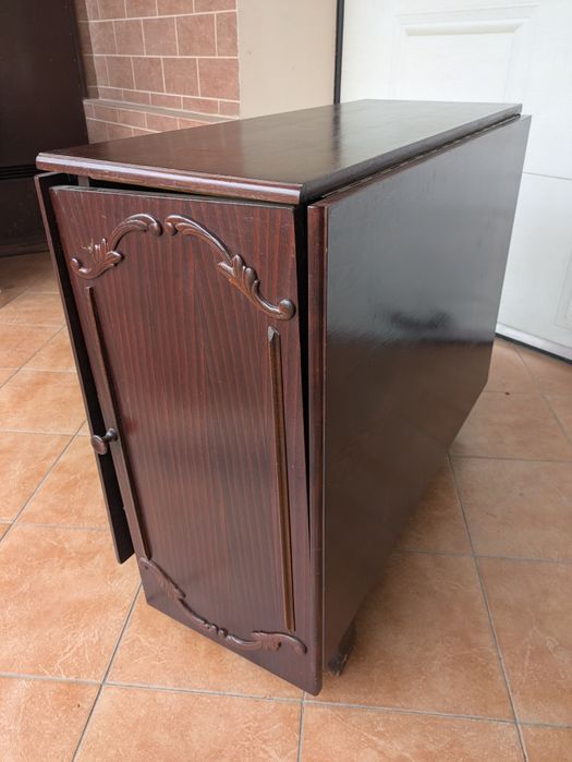 Masa cu 4 scaune pliante