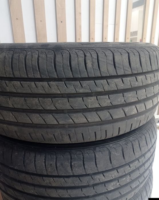 Шина 3 штуки лето R17
