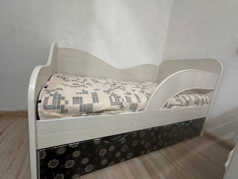 Детский кравать б/у