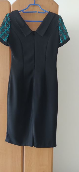 Vand rochii de ocazie