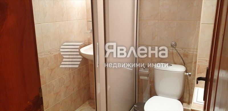 Дава се под наем Тристаен апартамент в Варна, Лятно кино Тракия - 76 кв.м за 600 € - Снимка #1