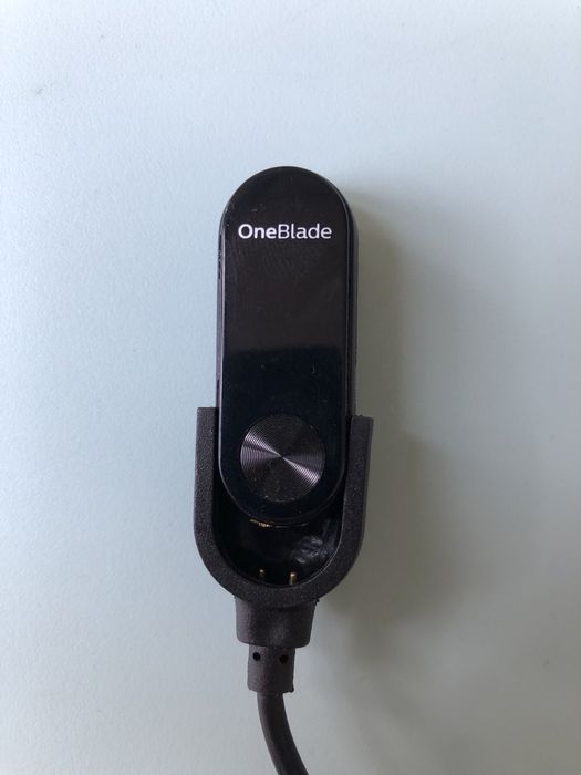 Зарядно за гривна OneBlade