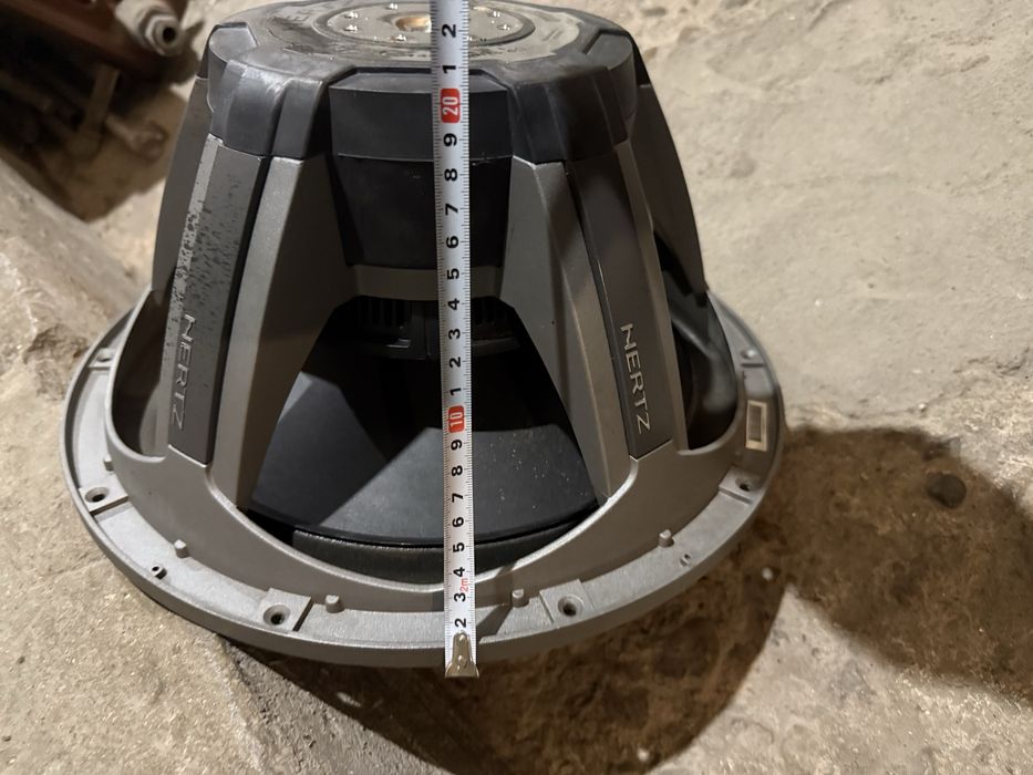 Бас каса HERTZ HX380 15" 1400W