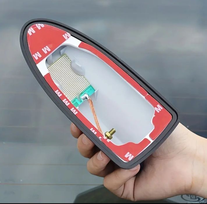 Antenă auto FM , Antena radio auto model rechin cu adeziv , Negru