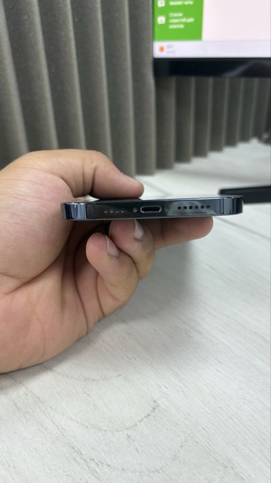 Iphone 12 pro max  vashe ideal