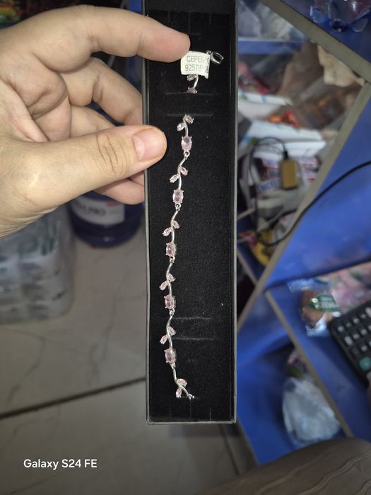 Продаётся браслет серебро