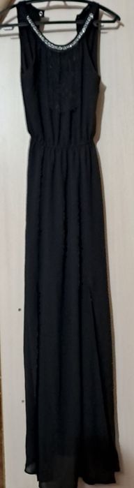 Продам платья для подростков