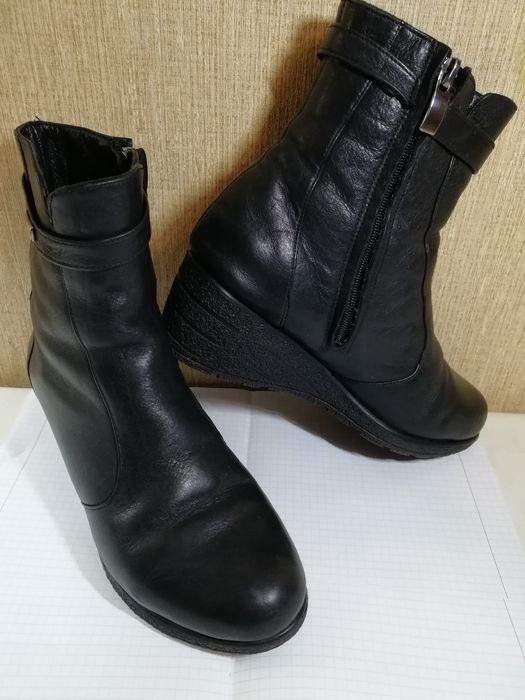 Продам зимние , демисезонные  кожаные ботинки,сапоги.   .