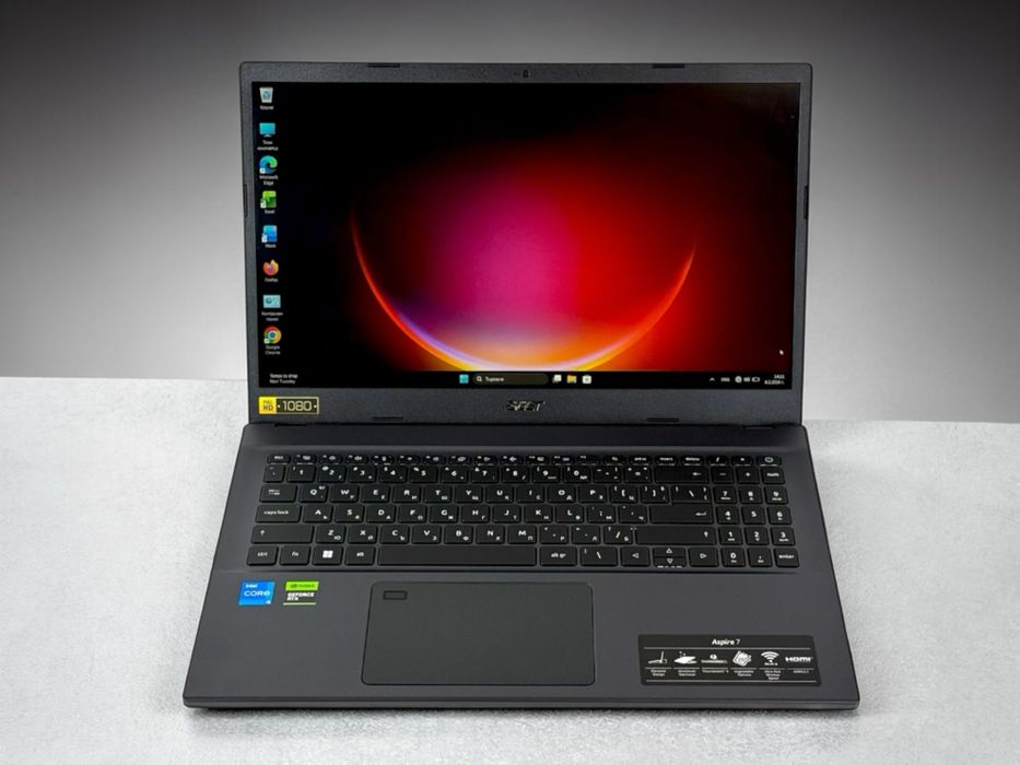 Лаптоп Acer Aspire 7 15.6" Full HD i5-12450H 16RAM 512GB RTX 2050 Перфектен! 2г.Гаранция