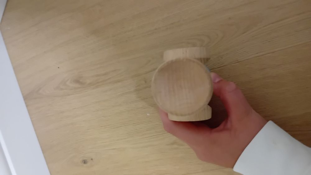 Vând Kendama Night