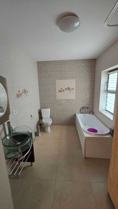 inchiriez apartament 2 camere Valea Adanca IASI