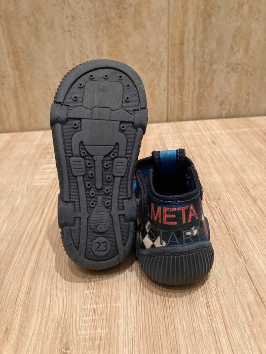 Детски обувки/пантофи