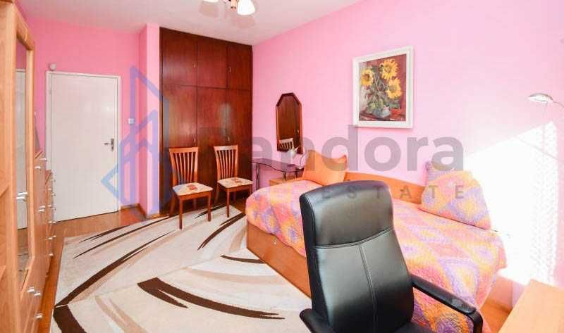 Дава се под наем Тристаен апартамент в София, Център - 100 кв.м за 599 € - Снимка #5