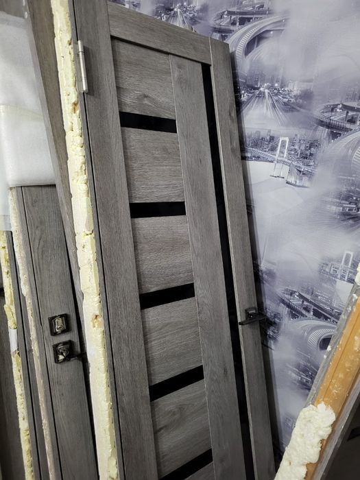 Продам Двери б/у