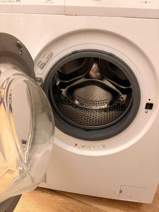 Masina de rufe Arctic APL81012BDW3