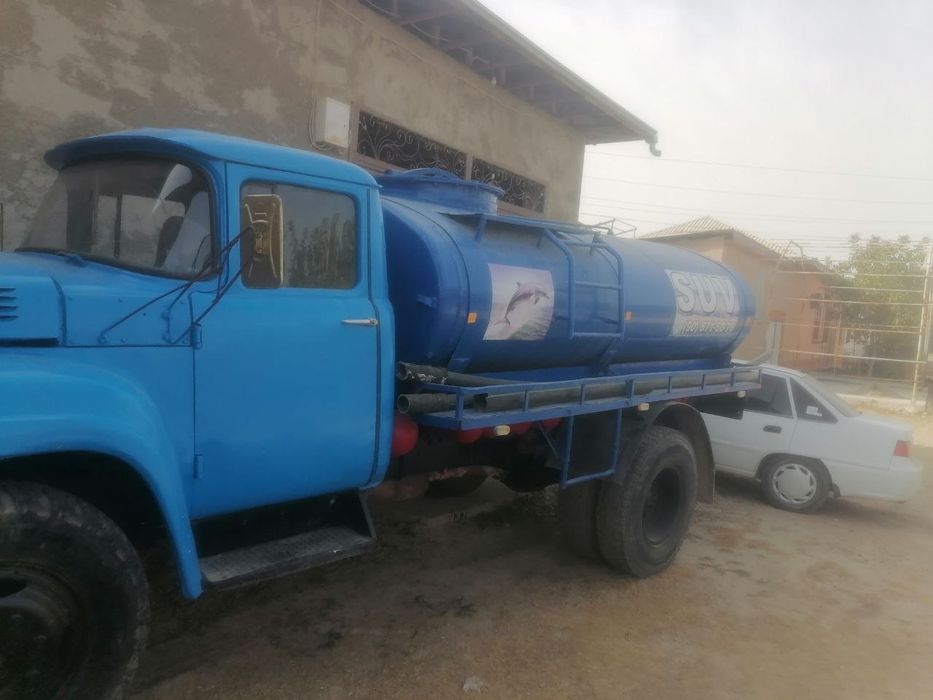 Suv moshina vodovoz sotiladi