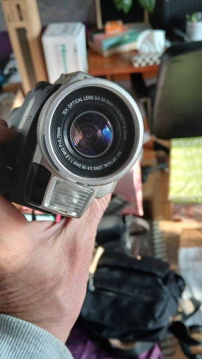 Camera video minidv Panasonic si aparat foto Kodak