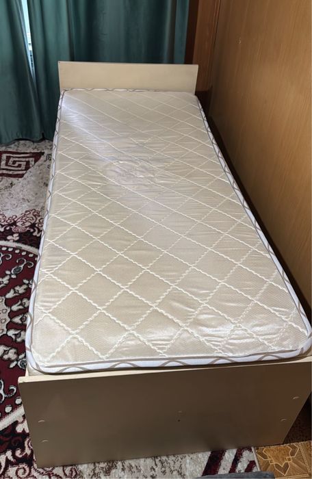 Кровать с ортопед. матрасом