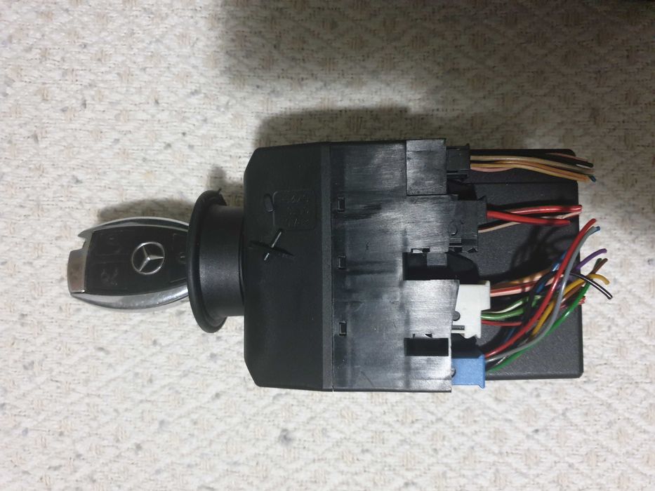 cheie Mercedes pentru plajă ! + contacte Mercedes clasa C