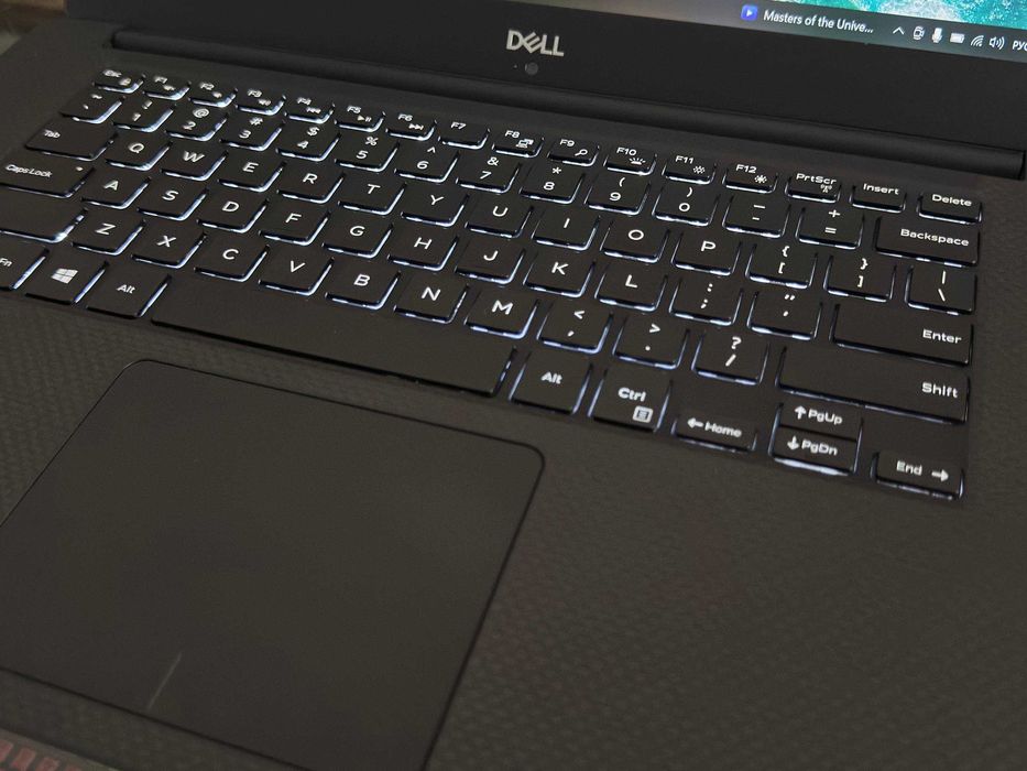 DELL Precision 5530 Core i7-8850H ram 8 ssd 256 Quadro P1000 4gb