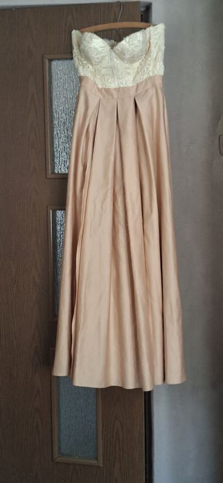 Vand 4 rochite noi elegante toate 4 la doar