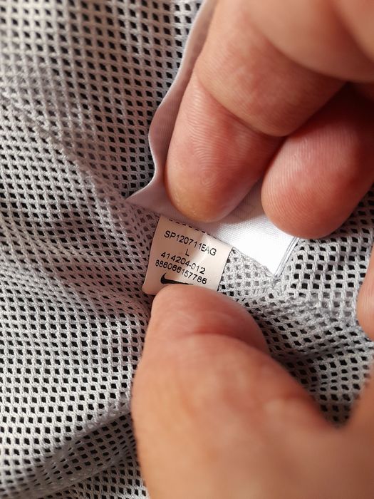 Nike мъжко яке L размер.