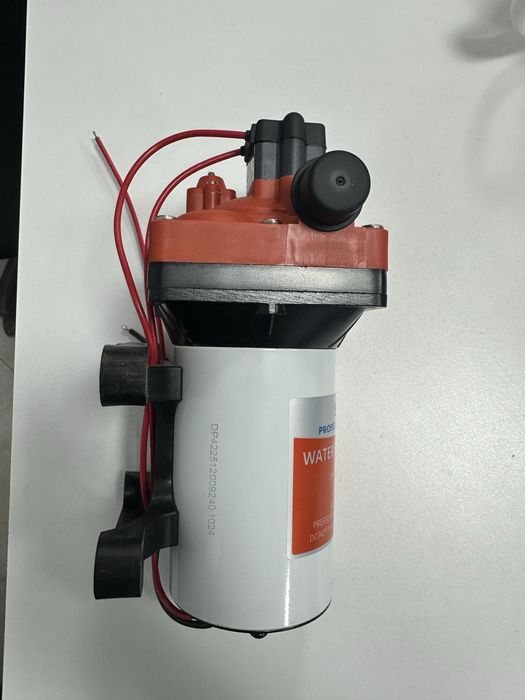 Насос для протравителя семян.