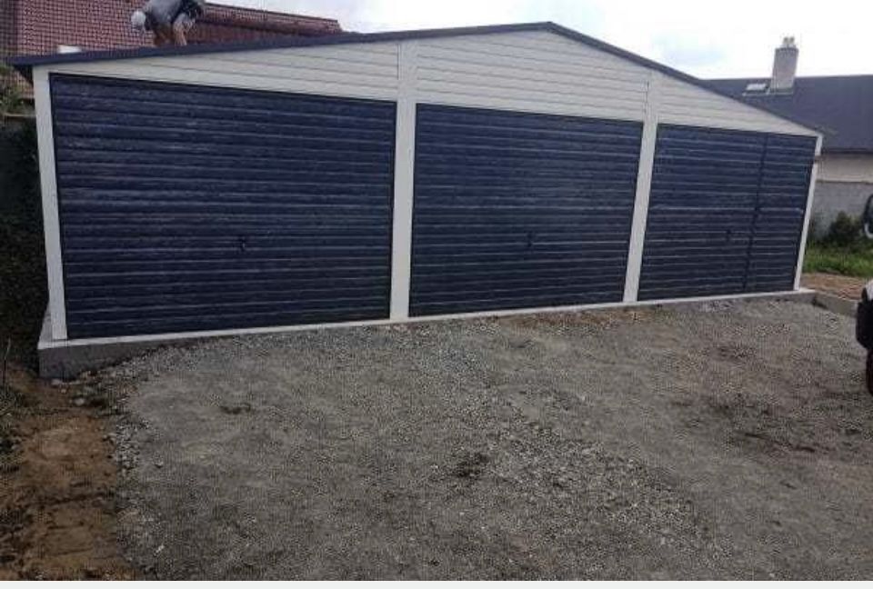 Garaje auto pe structura metalica