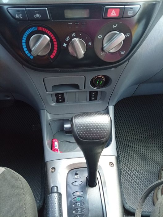 Продам toyota RAV4