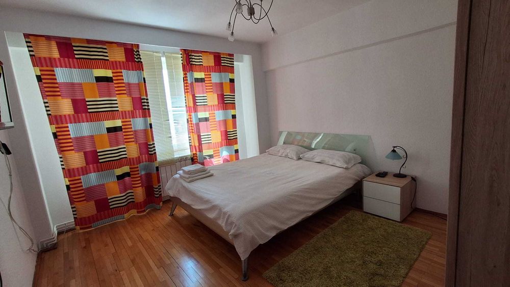 Inchiriez apartament  Sibiu Mihai Viteazul - Piata Aurel Vlaicu - orice perioada .