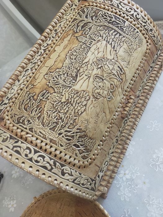 Продам хлебницу из бересты.