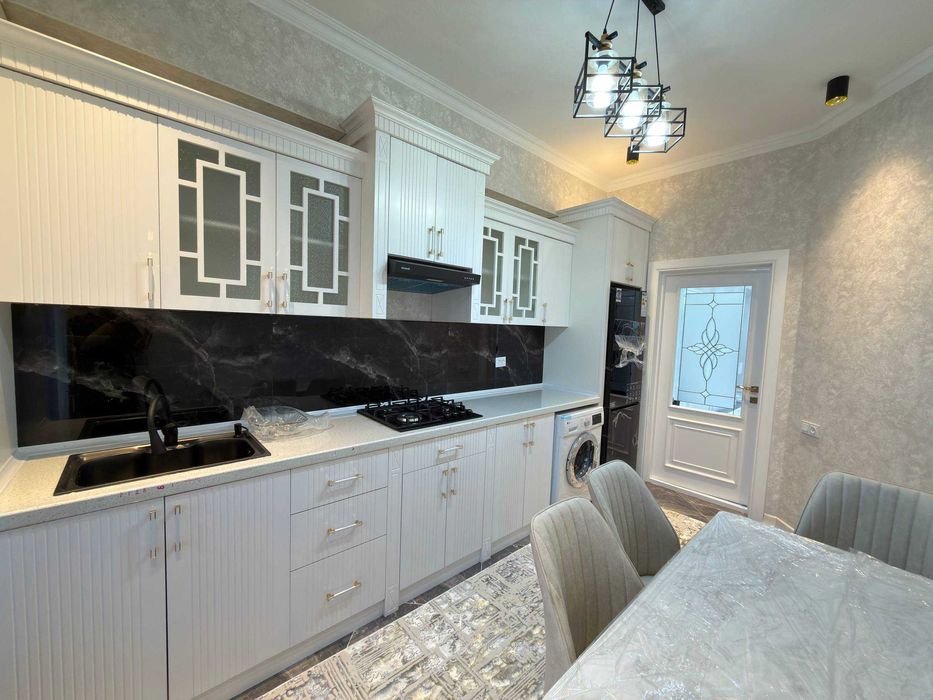 Срочно! Продаётся 3х комнатная квартира на первом этаже!!!