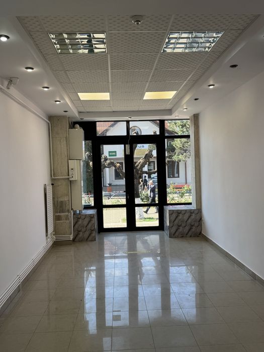 Spatiu comercial de inchiriat pe faleza 40mp
