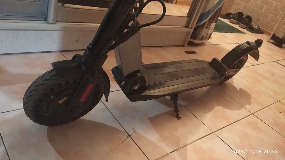 Продам электро самокат