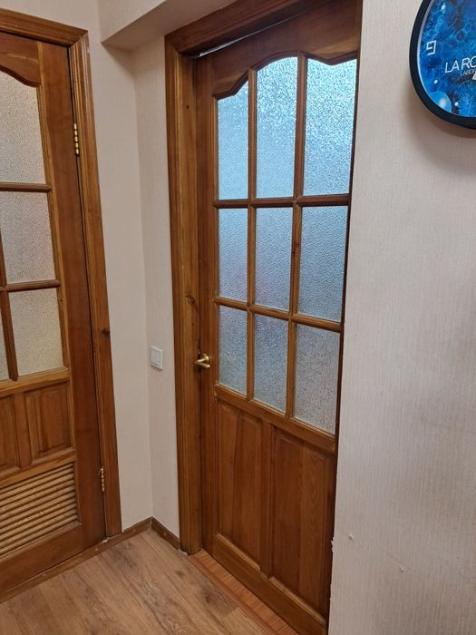 Двери деревянные межкомнатные