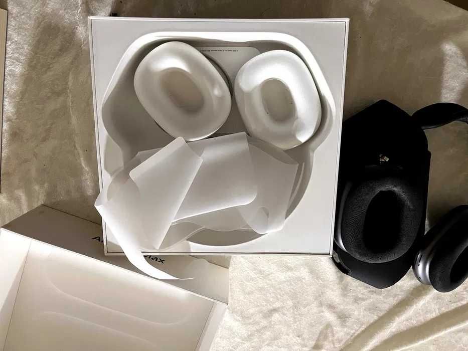 Свои AirPods Max Space Gray (Lightning)