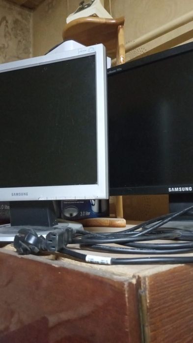 Продам два пот8000