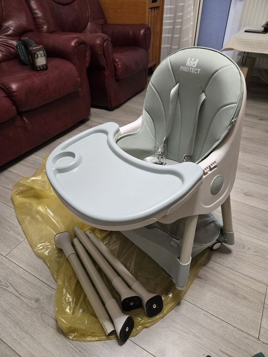 Scaun pt bebelusi folosit foarte putin