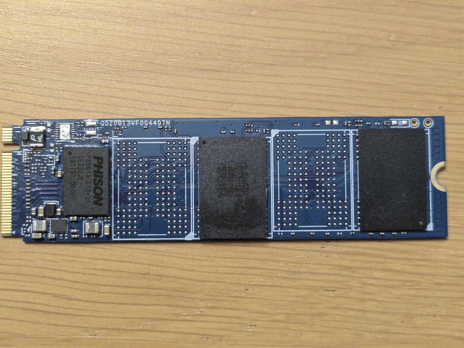 NVMe 1TB TOSHIBA Lifestyle Electronics Trading PCle Gen3x4 M.2 2280