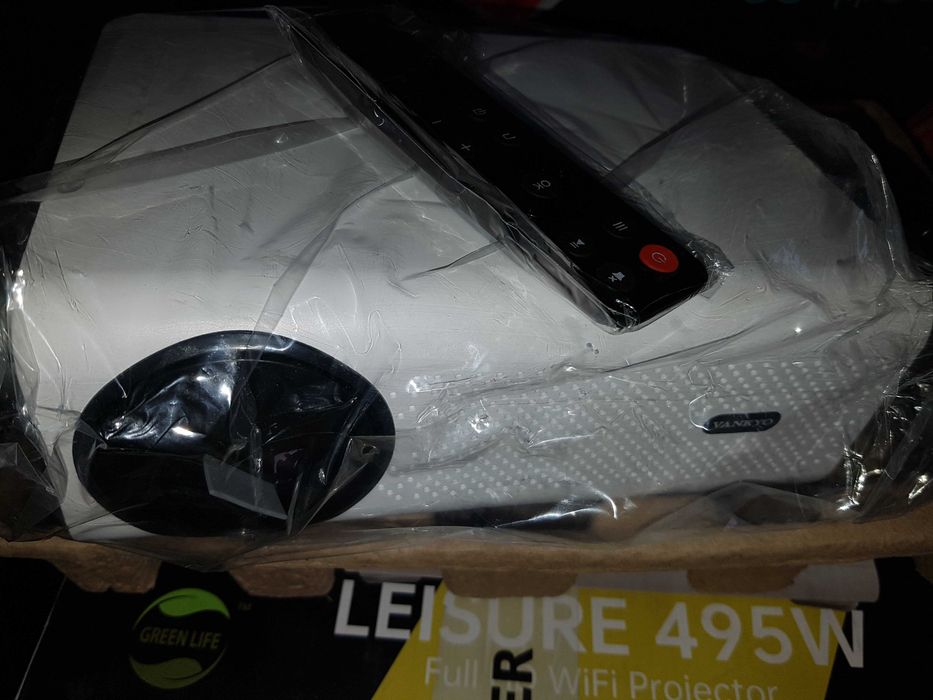 Vând videoproiectoare