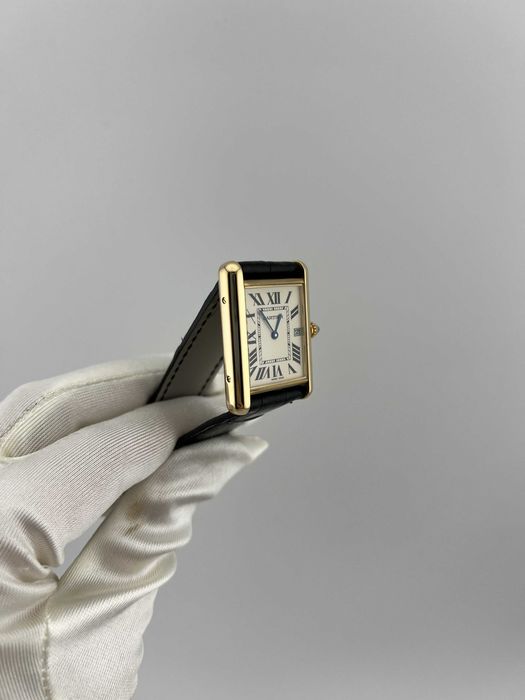 Наручные часы Cartier Tank