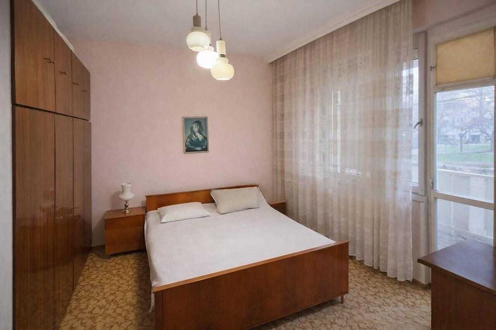 Тристаен апартамент в квартал Въстанически