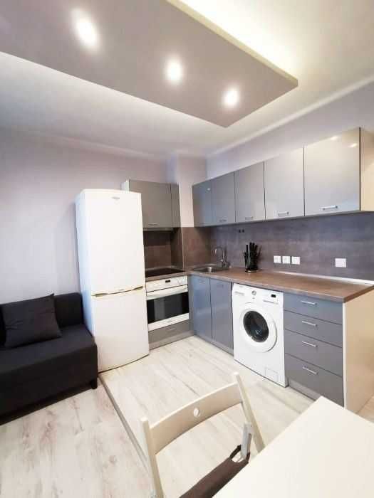 Дава се под наем Двустаен апартамент в София, Борово - 75 кв.м за 418.2 € - Снимка #2