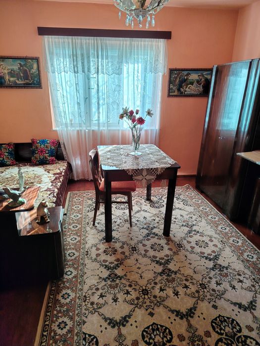 Vând casa la 40 km de Oradea