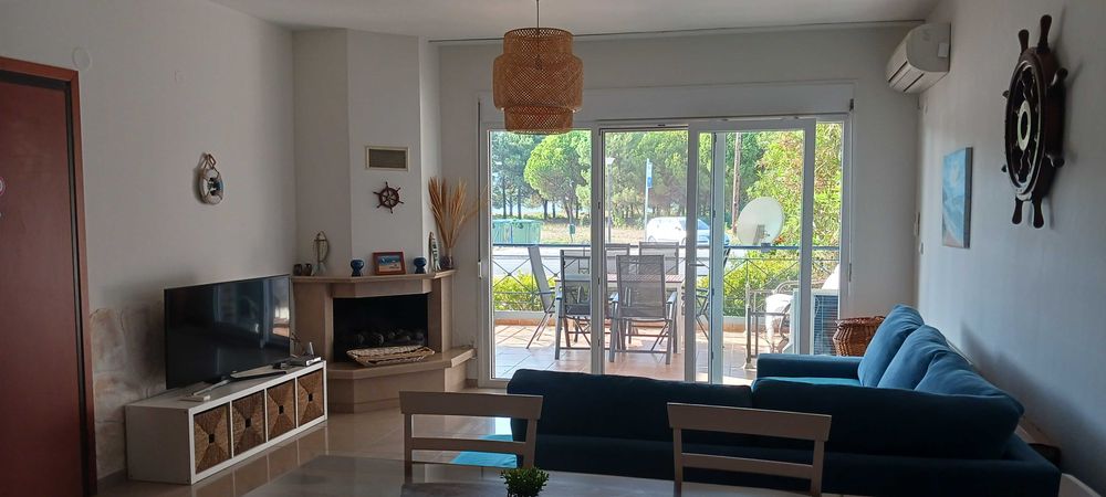 Апартамент под наем на първа линия в Керамоти - Гърция