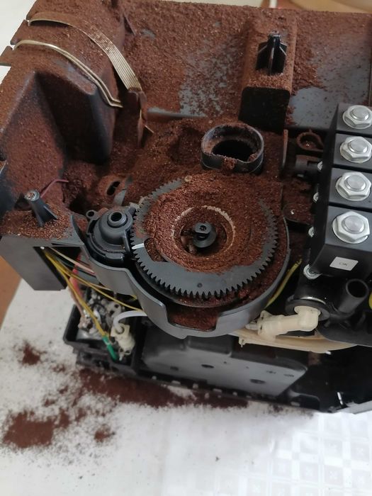 Repar aparate cafea: Delonghi, Saeco, Philips, Krups, jura